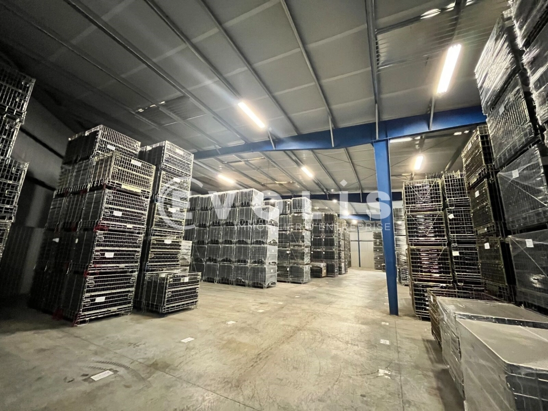 Photo 3 – location Entrepôts / activités	AMBARES ET LAGRAVE (33440)