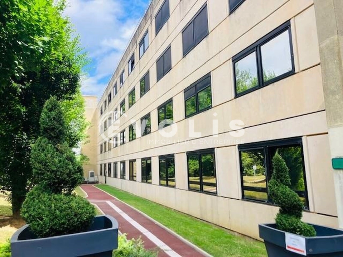 Photo 9 – location bureaux	LOGNES (77185)