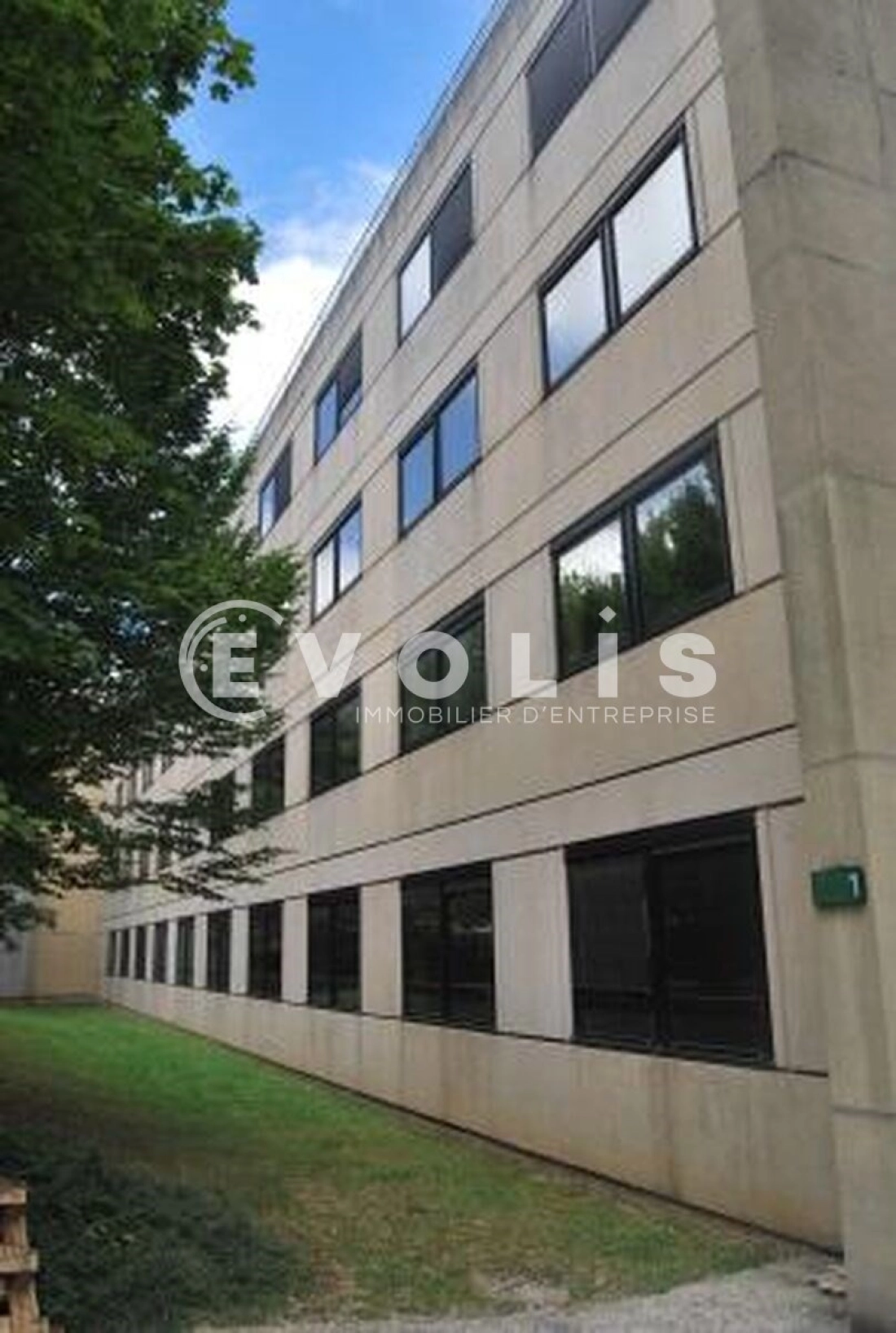 Photo 10 – location bureaux	LOGNES (77185)