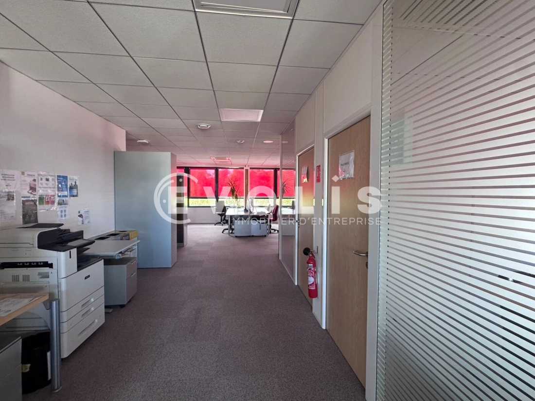 Photo 4 – location bureaux	SAINT PRIEST (69800)