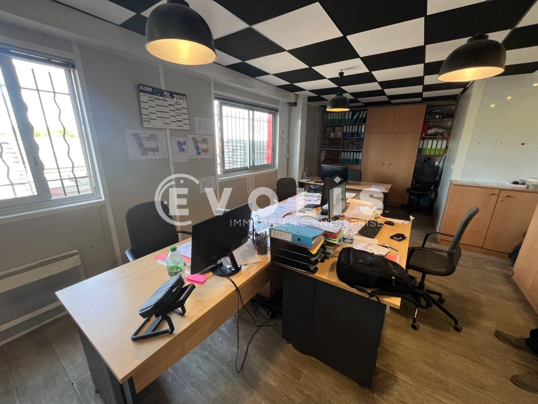Photo 7 – vente Entrepôts / activités	VARENNES JARCY (91480)