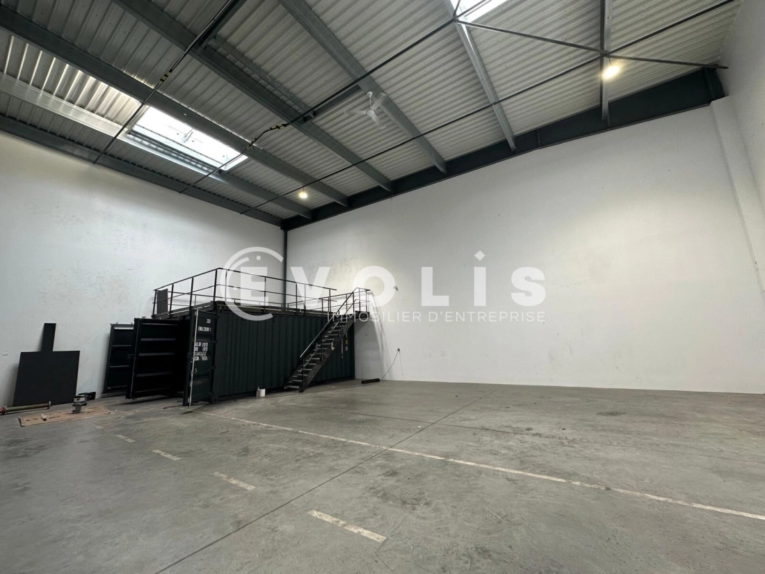 Photo 1 – location bureaux	VILLENEUVE LA GARENNE (92390)