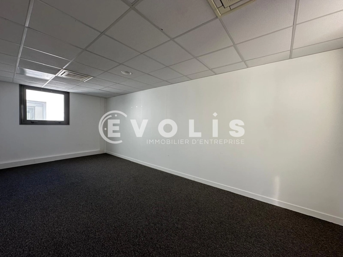 Photo 9 – location bureaux	VILLENEUVE LA GARENNE (92390)