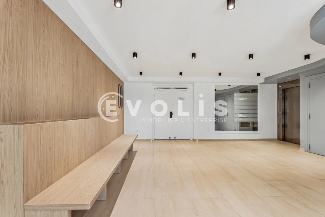 Photo 1 – location bureaux	LEVALLOIS PERRET (92300)