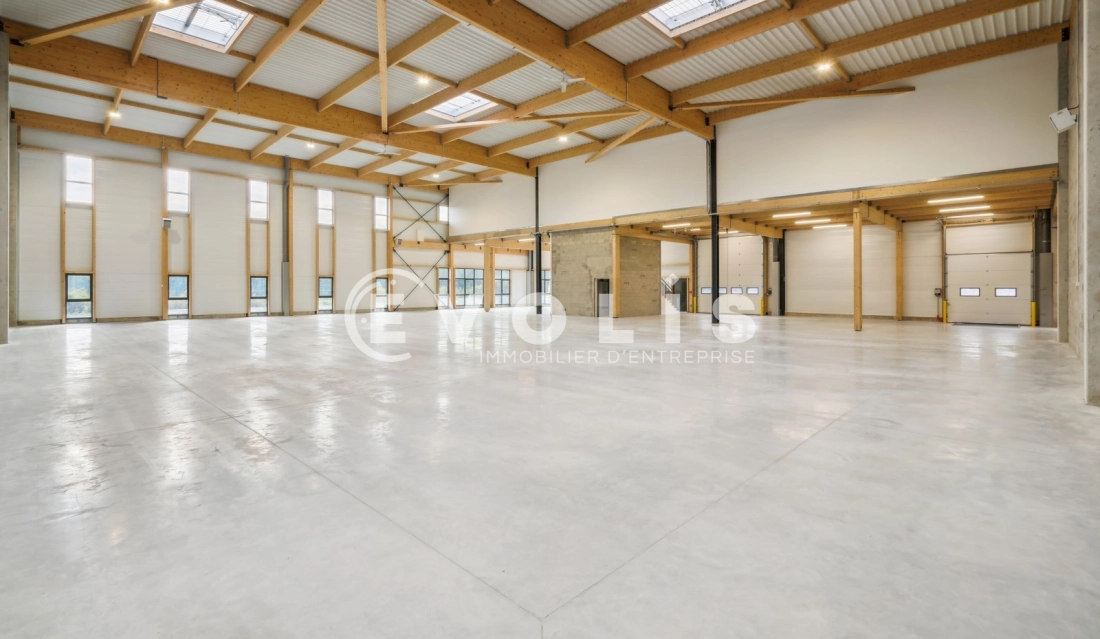 Photo 8 – location Entrepôts / activités	GRAVESON (13690)
