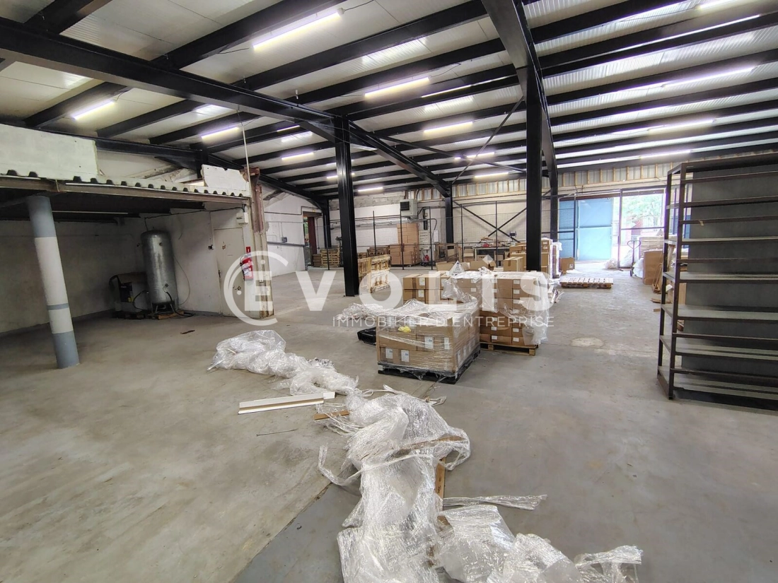 Photo 4 – location Entrepôts / activités	NEUILLY PLAISANCE (93360)