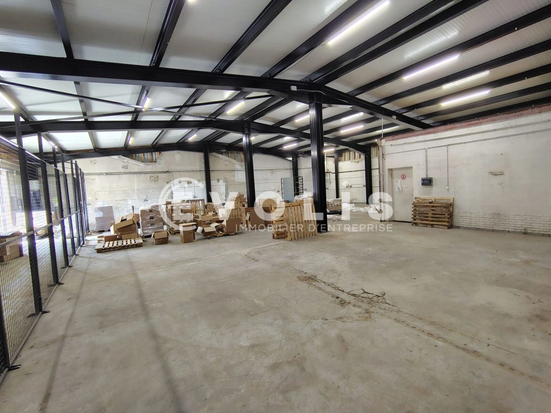 Photo 2 – location Entrepôts / activités	NEUILLY PLAISANCE (93360)