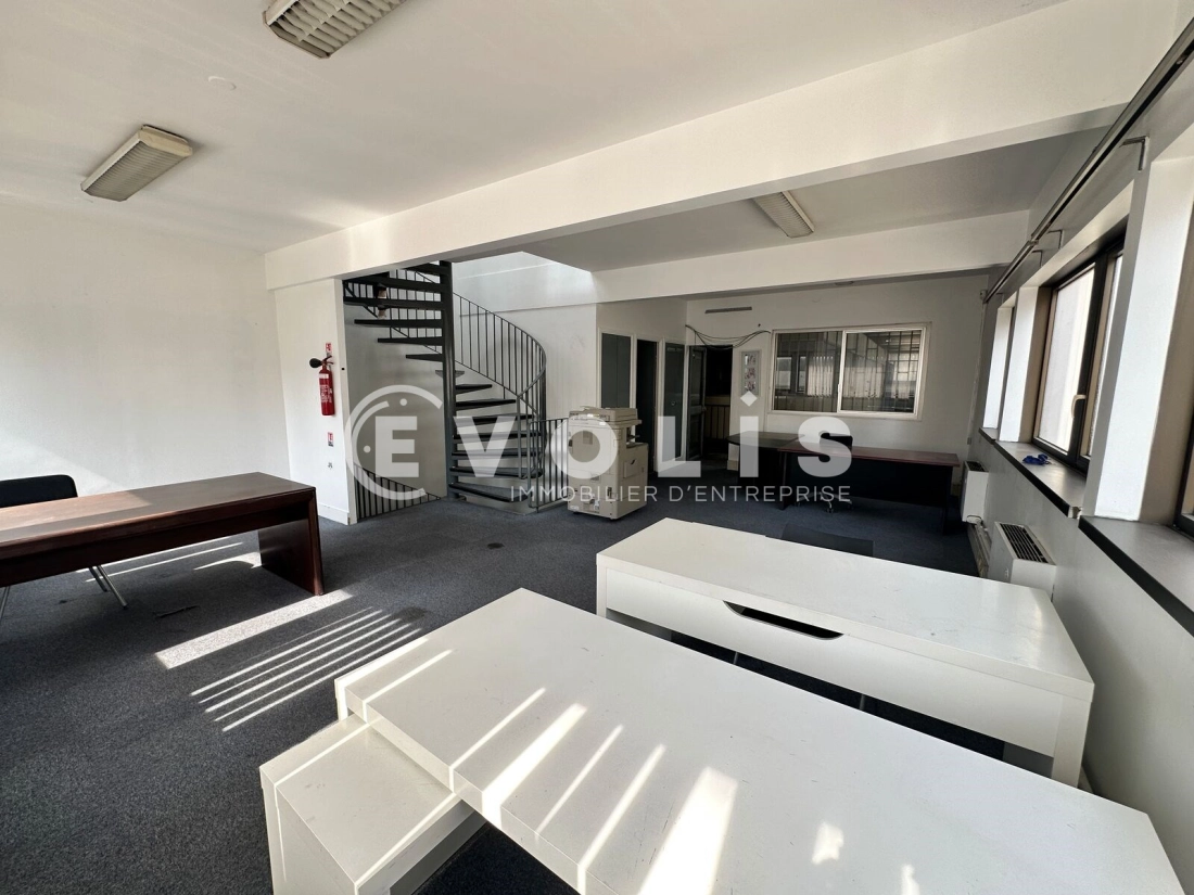 Photo 15 – location bureaux	L'HAY LES ROSES (94240)