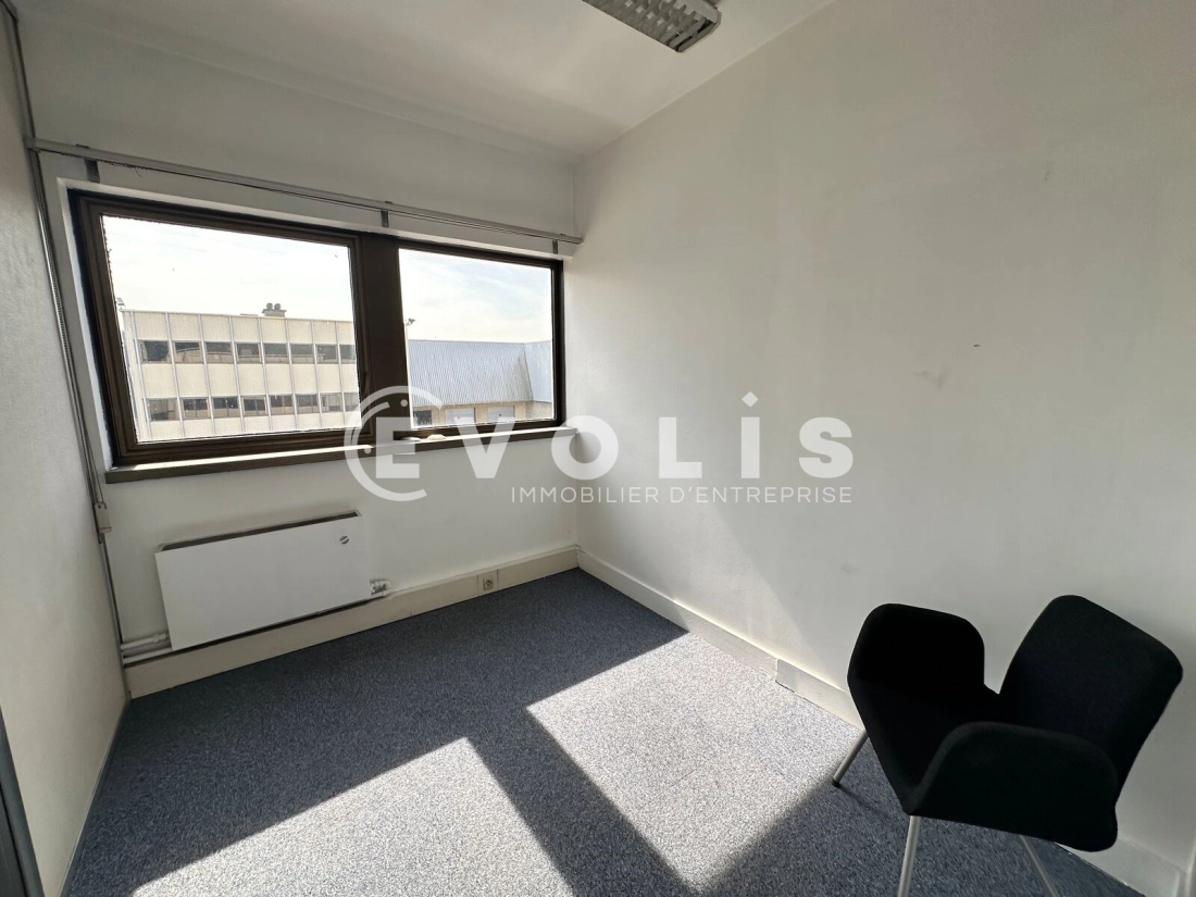 Photo 15 – location bureaux	L'HAY LES ROSES (94240)