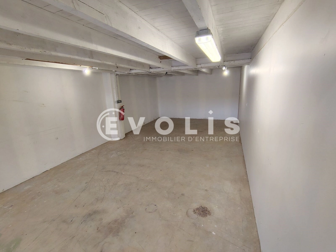 Photo 3 – location Entrepôts / activités	SAINT MAUR DES FOSSES (94210)