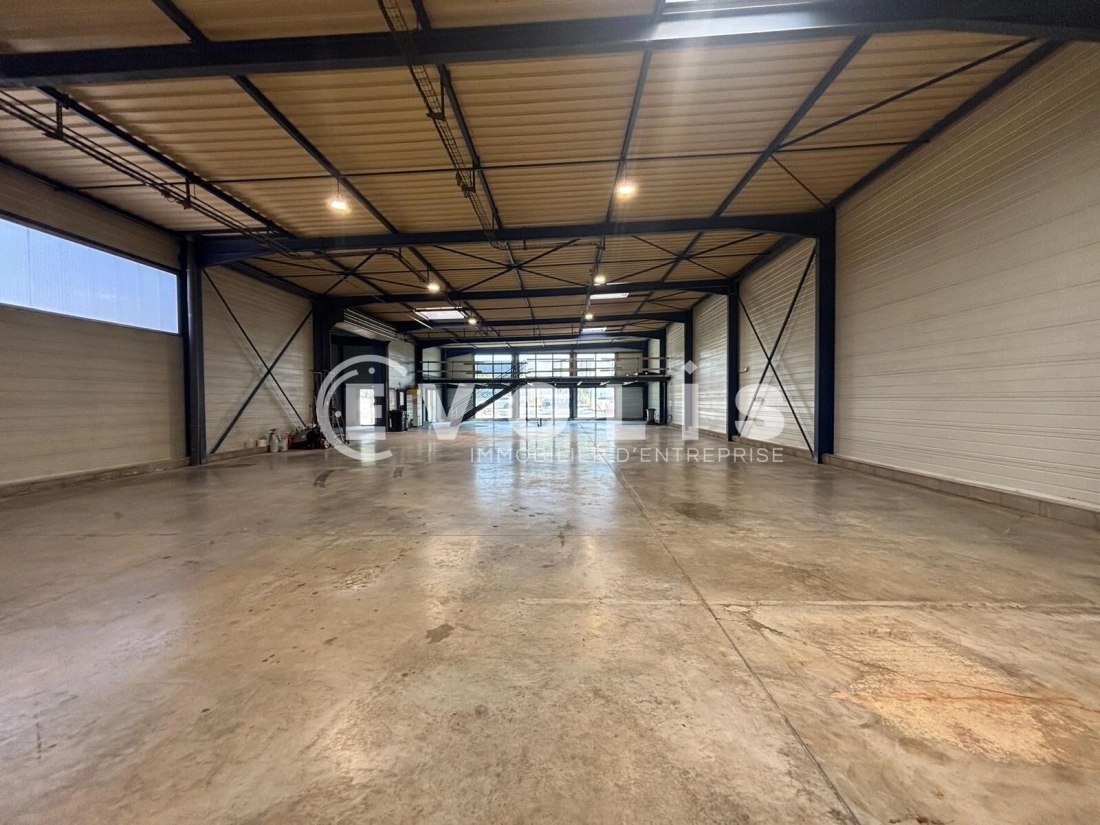 Photo 7 – vente Entrepôts / activités	MORNANT (69440)