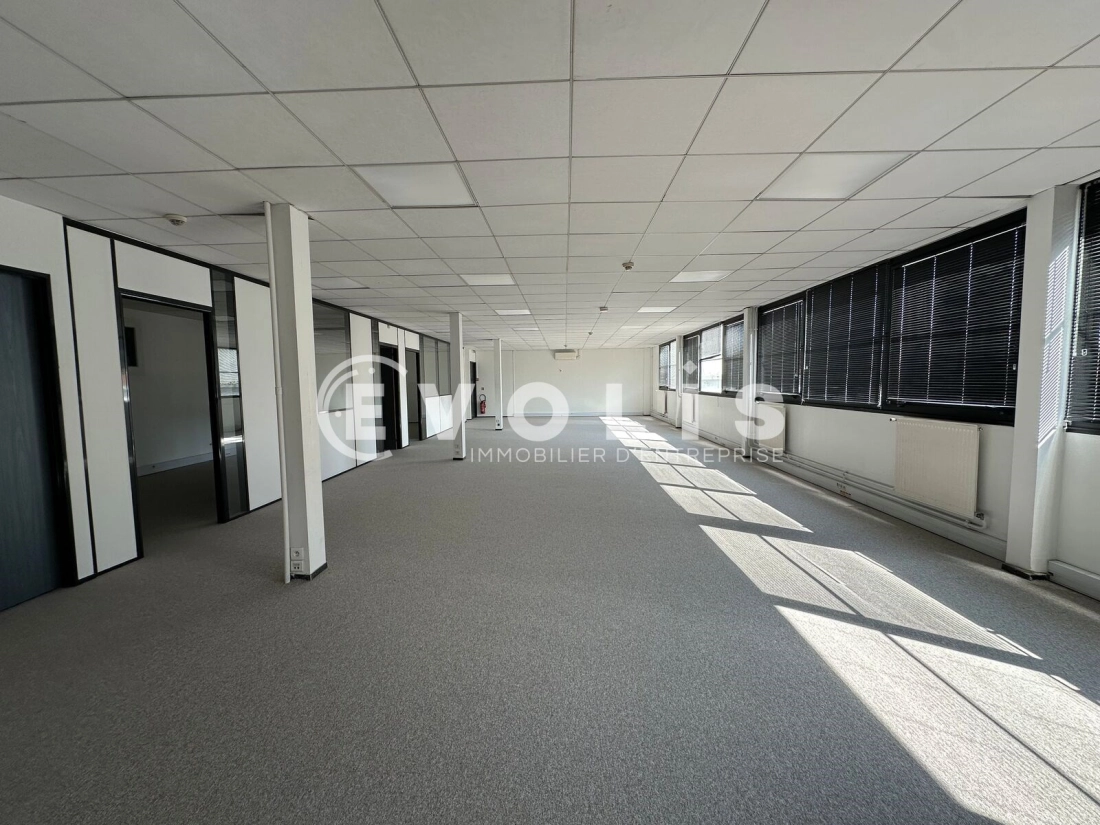Photo 13 – location Entrepôts / activités	NANTERRE (92000)