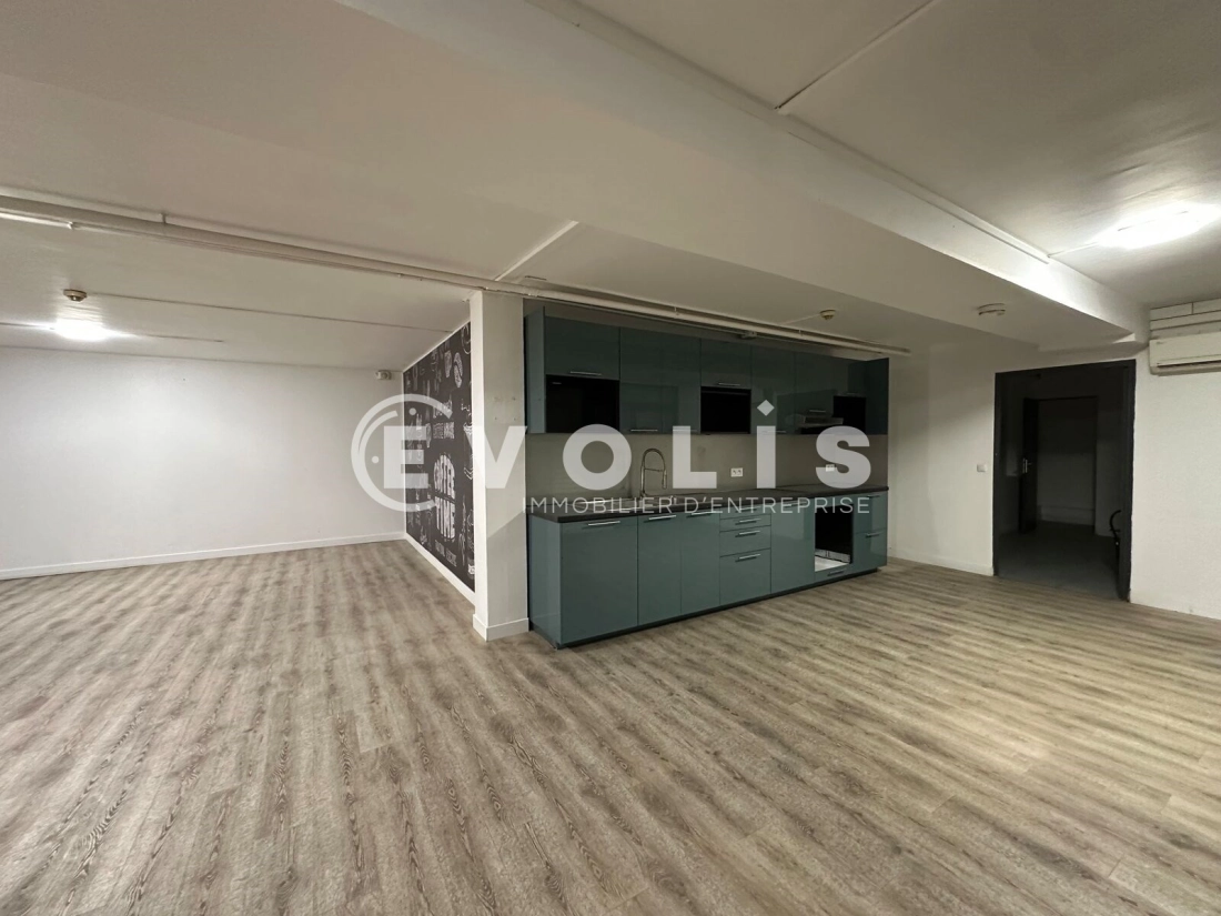 Photo 10 – location Entrepôts / activités	NANTERRE (92000)