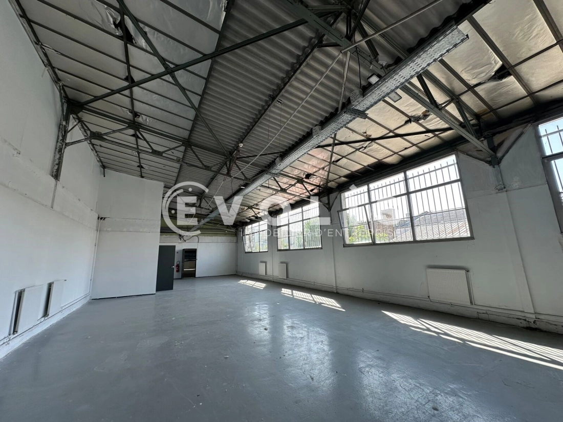 Photo 3 – location Entrepôts / activités	NANTERRE (92000)