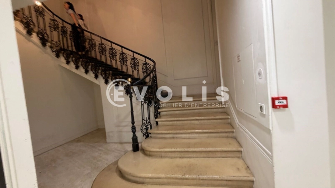 Photo 7 – location bureaux	PARIS (75008)