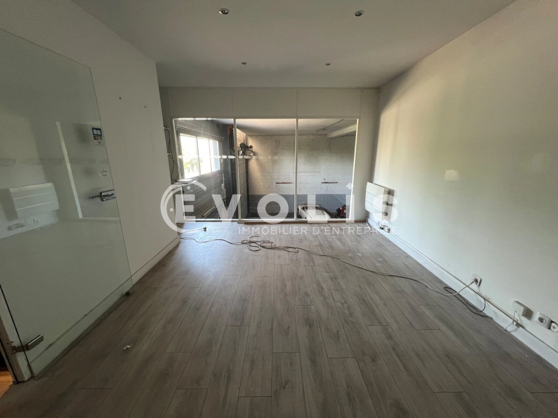 Photo 3 – location Entrepôts / activités	CHELLES (77500)