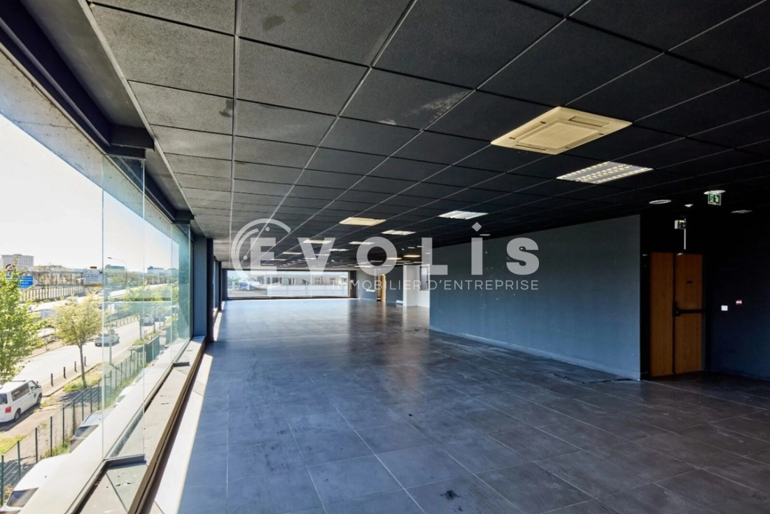 Photo 1 – location bureaux	NANTERRE (92000)