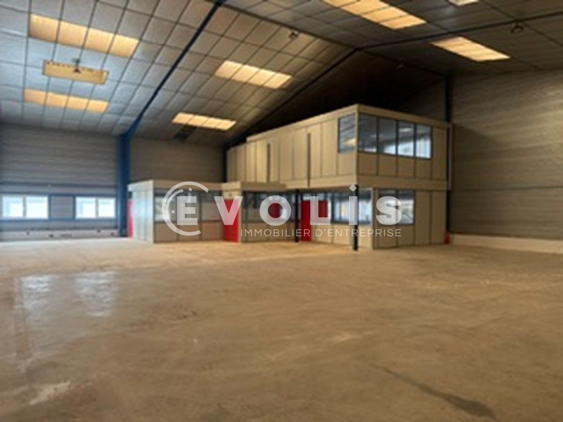 Photo 4 – location Entrepôts / activités	VITRY EN ARTOIS (62490)
