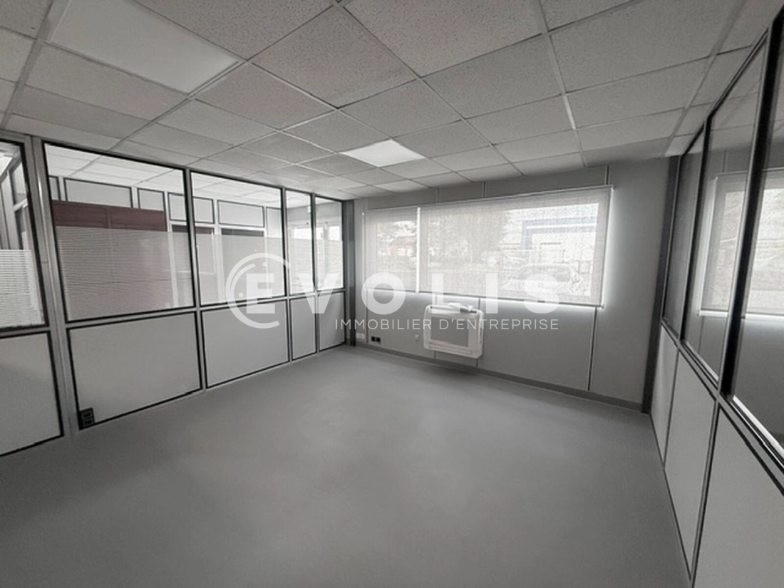 Photo 11 – location Entrepôts / activités	VITRY EN ARTOIS (62490)