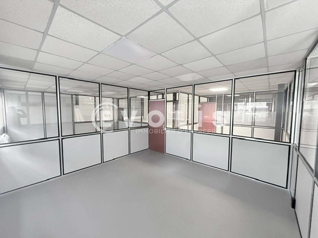 Photo 8 – location Entrepôts / activités	VITRY EN ARTOIS (62490)