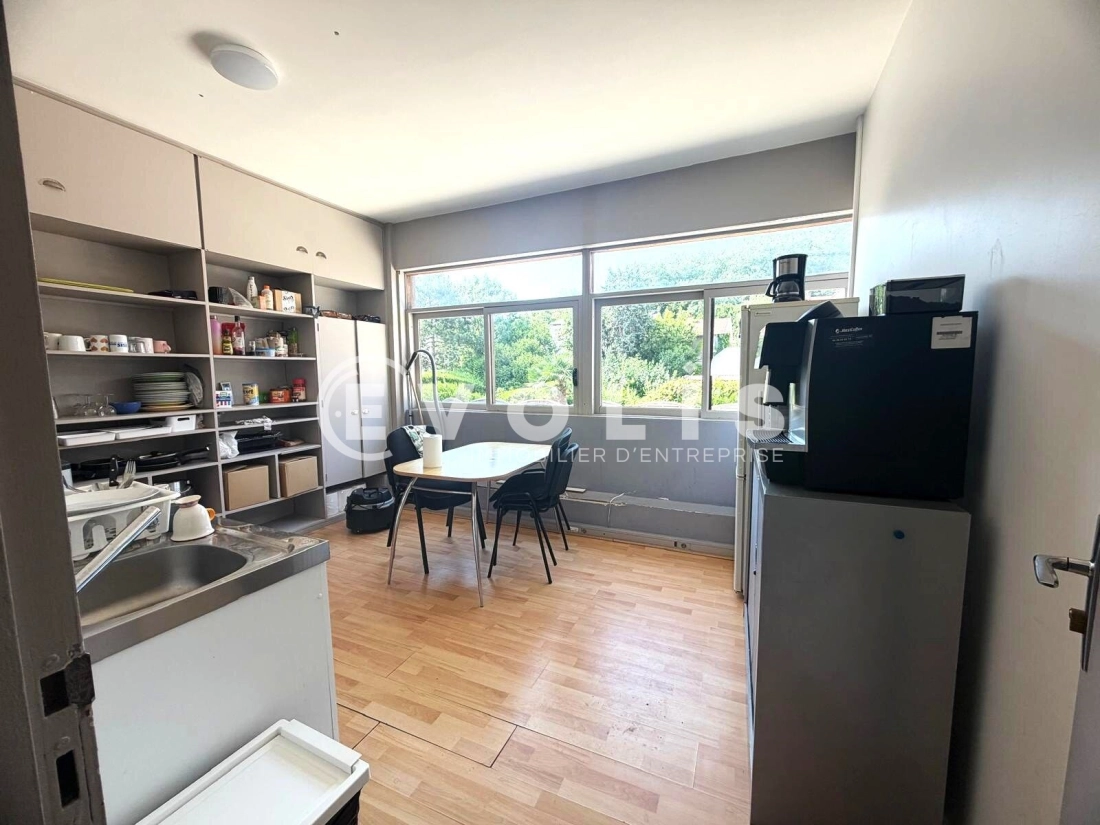 Photo 5 – location Entrepôts / activités	CLAMART (92140)