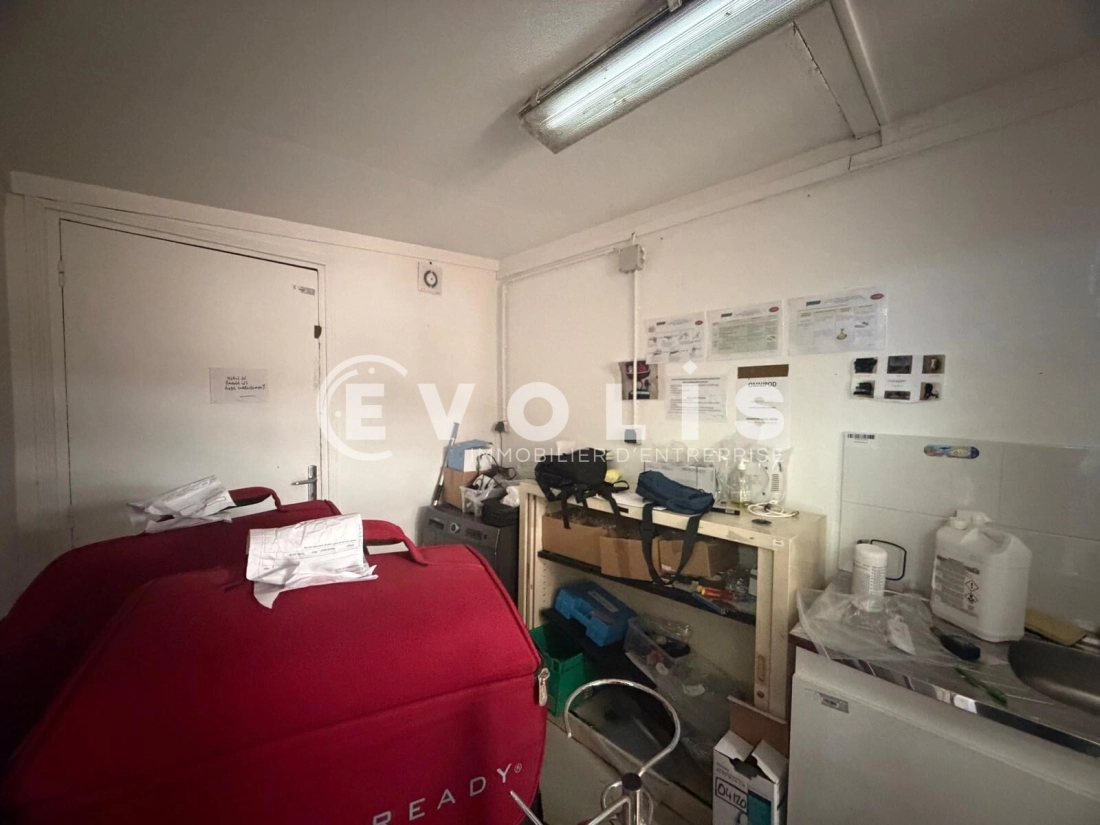 Photo 9 – location Entrepôts / activités	CLAMART (92140)