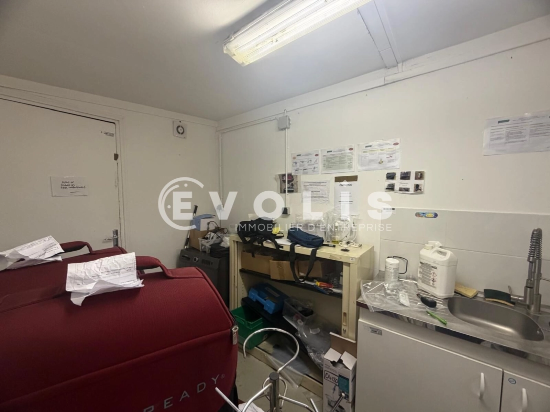 Photo 10 – location Entrepôts / activités	CLAMART (92140)