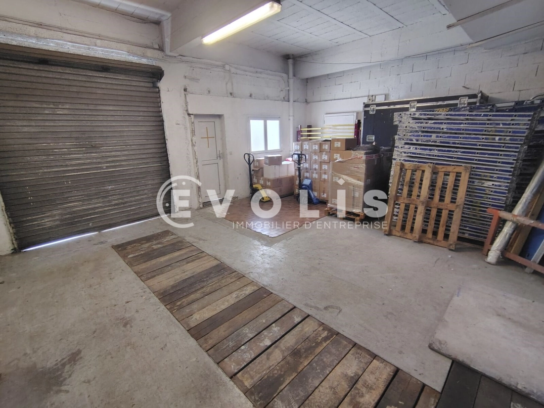 Photo 2 – location Entrepôts / activités	NOISY LE SEC (93130)