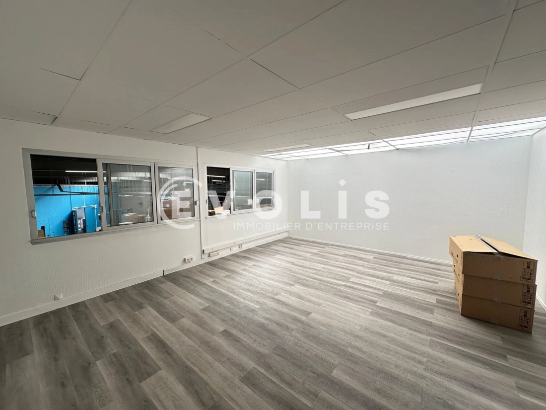 Photo 7 – location Entrepôts / activités	MONTREUIL (93100)
