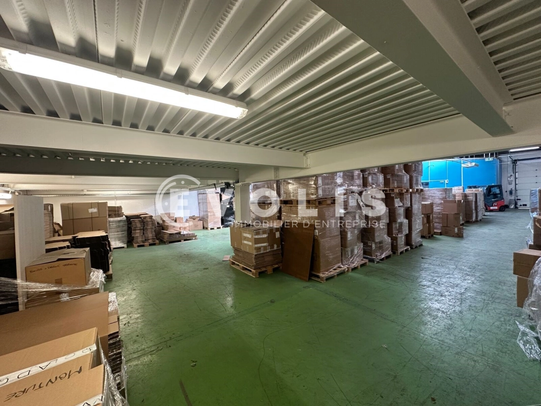 Photo 1 – location Entrepôts / activités	MONTREUIL (93100)