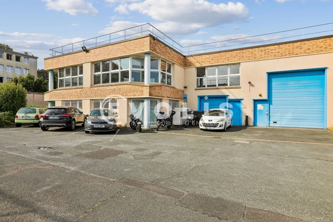 Photo 1 – location Entrepôts / activités	IVRY SUR SEINE (94200)