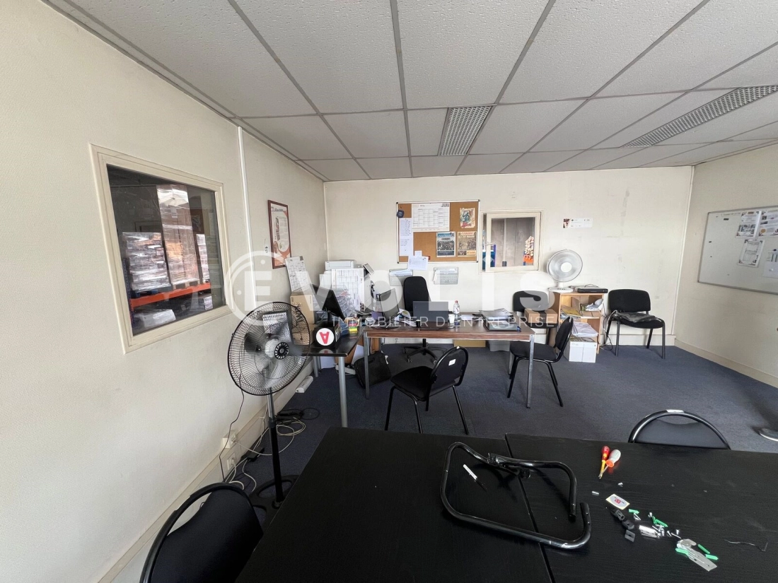 Photo 4 – location Entrepôts / activités	COLLEGIEN (77090)
