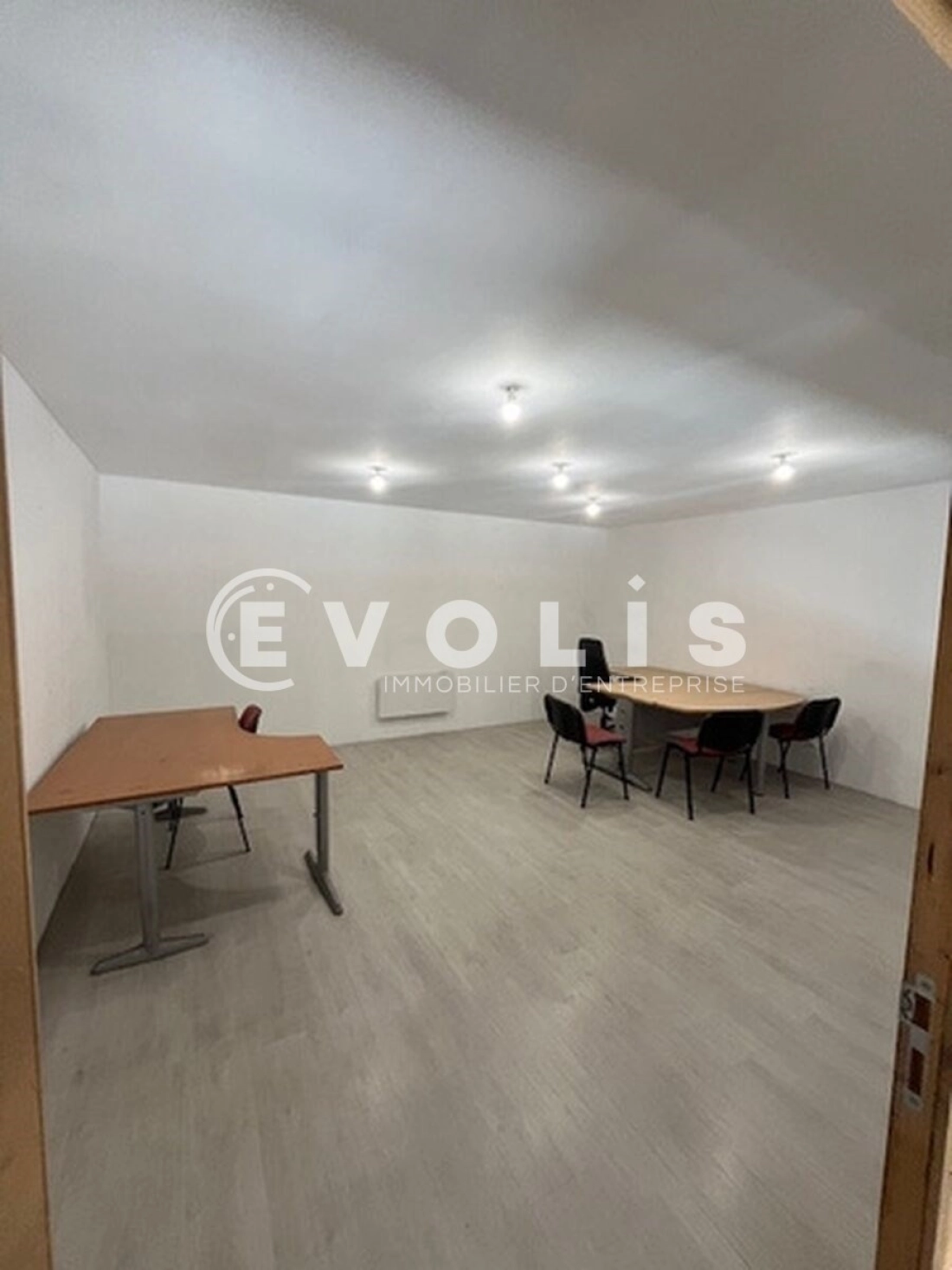 Photo 6 – location Entrepôts / activités	LE CHEYLAS (38570)