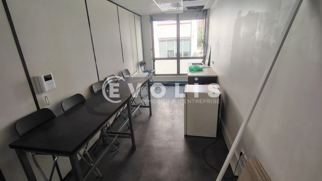 Photo 9 – location bureaux	MONTREUIL (93100)