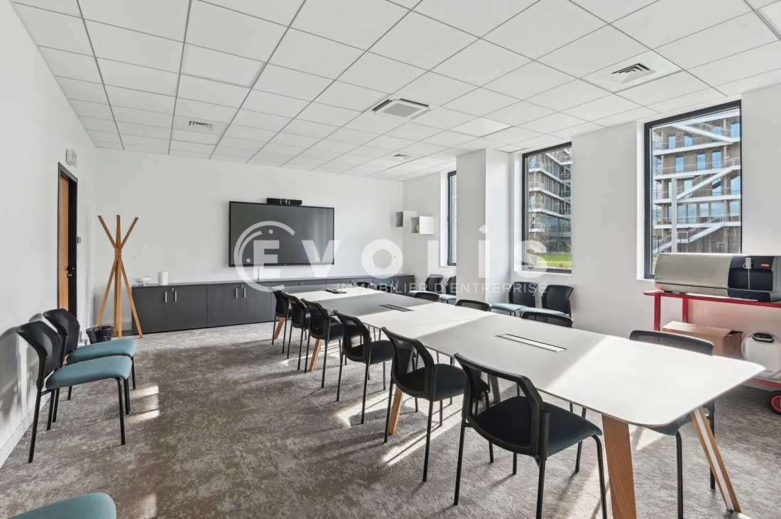Photo 12 – location Entrepôts / activités	NANTERRE (92000)