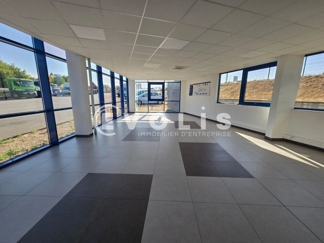 Photo 7 – location Entrepôts / activités	CHILLY MAZARIN (91380)