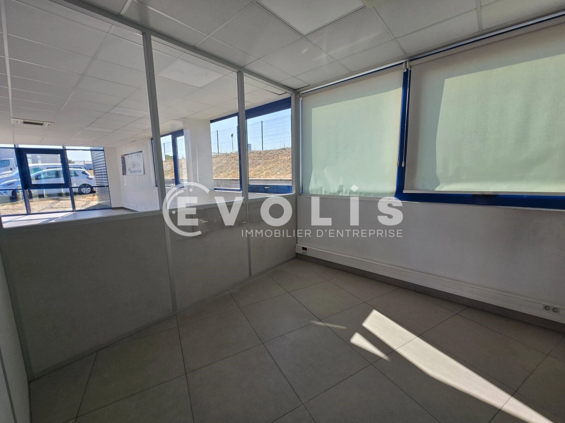Photo 9 – location Entrepôts / activités	CHILLY MAZARIN (91380)