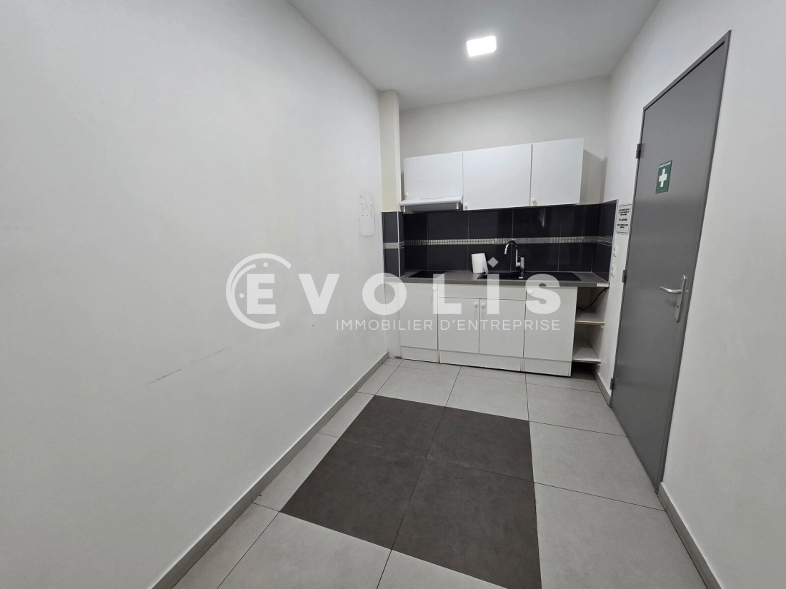 Photo 13 – location Entrepôts / activités	CHILLY MAZARIN (91380)