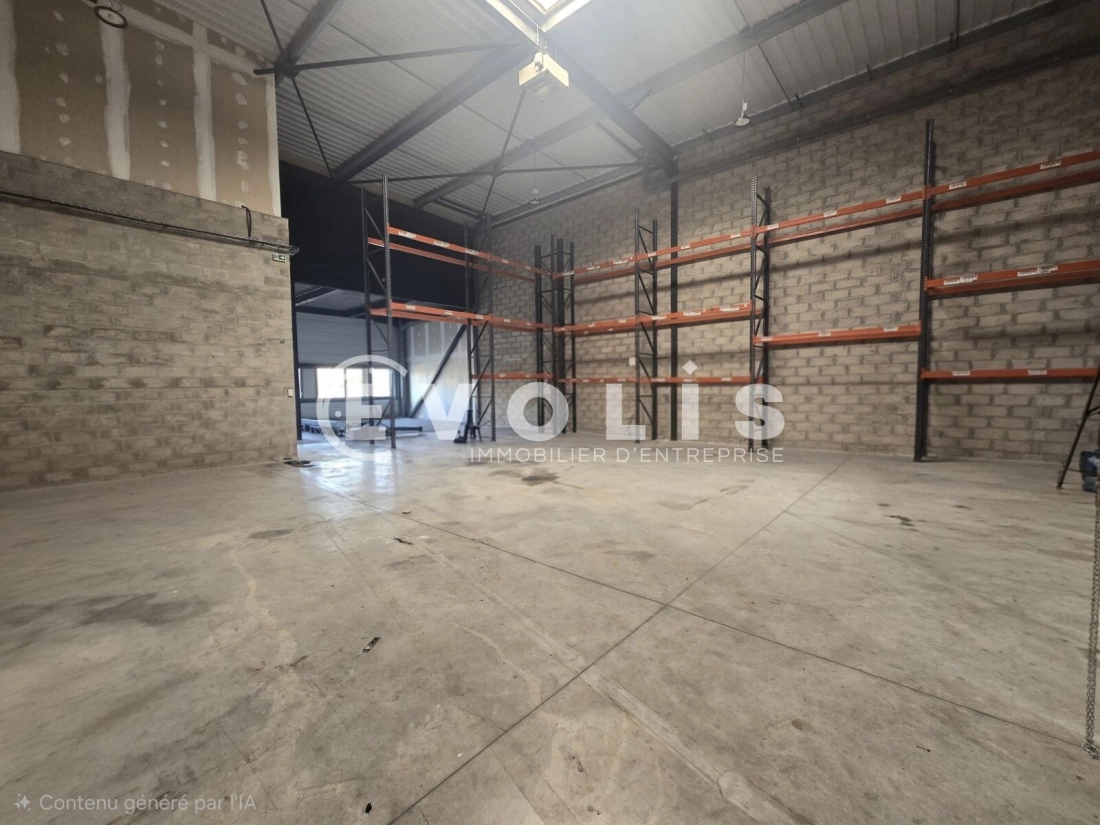 Photo 2 – location Entrepôts / activités	VILLEBON SUR YVETTE (91140)