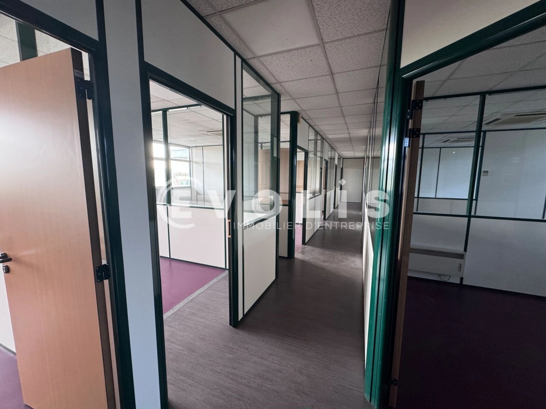 Photo 2 – location bureaux	BRON (69500)