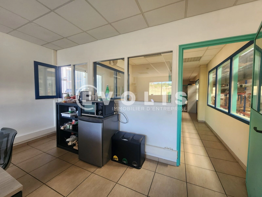 Photo 8 – location Entrepôts / activités	SAINT MARCEL BEL ACCUEIL (38080)