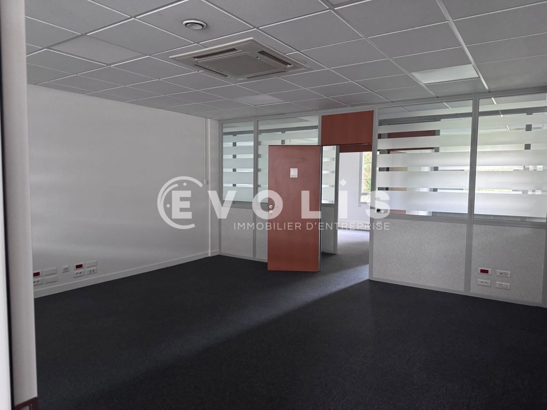 Photo 6 – location bureaux	SAINT PRIEST (69800)
