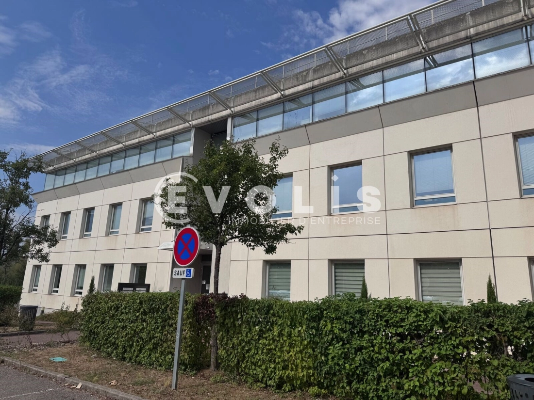 Photo 15 – location bureaux	SAINT PRIEST (69800)
