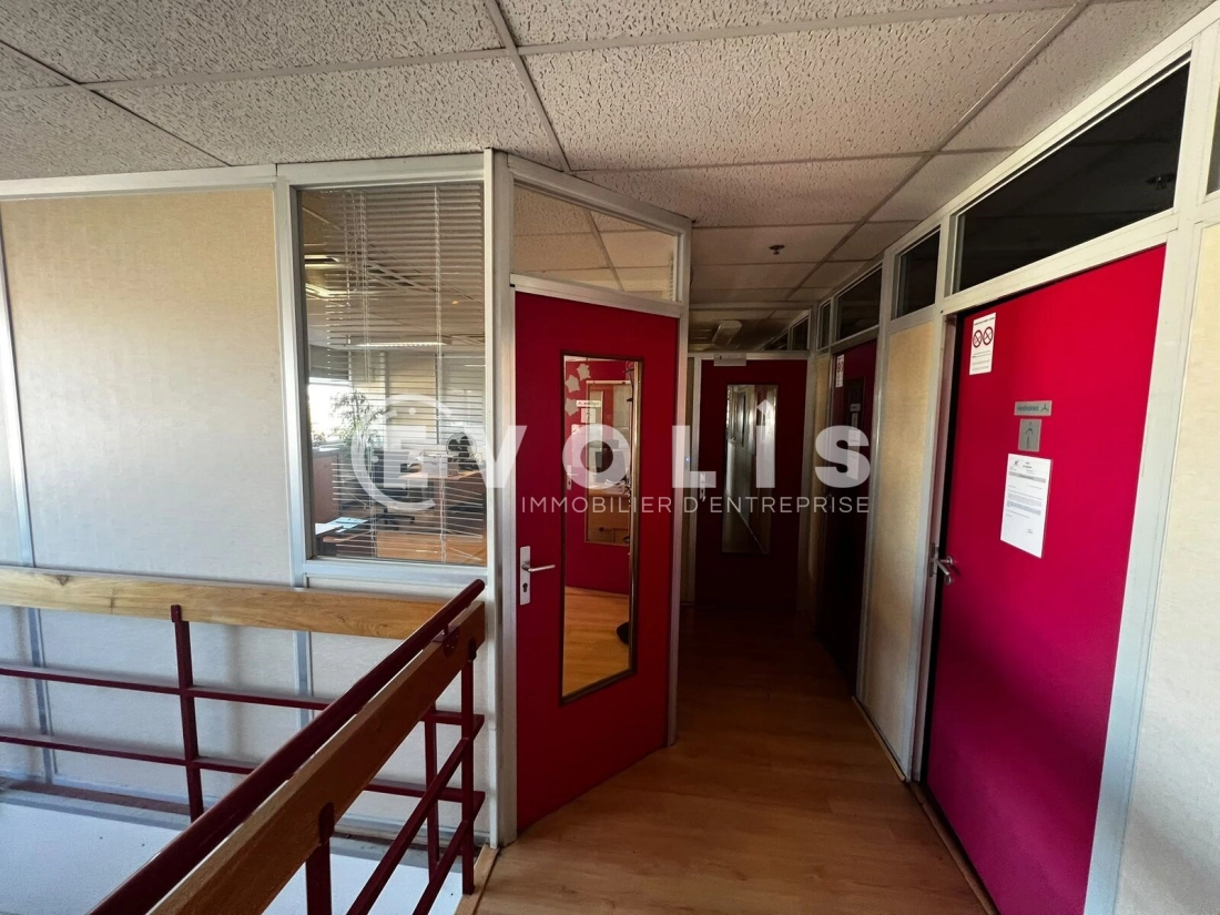 Photo 10 – location Entrepôts / activités	SAINT QUENTIN FALLAVIER (38070)