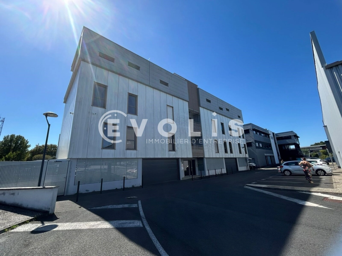Photo 14 – location bureaux	SAINT MEDARD EN JALLES (33160)
