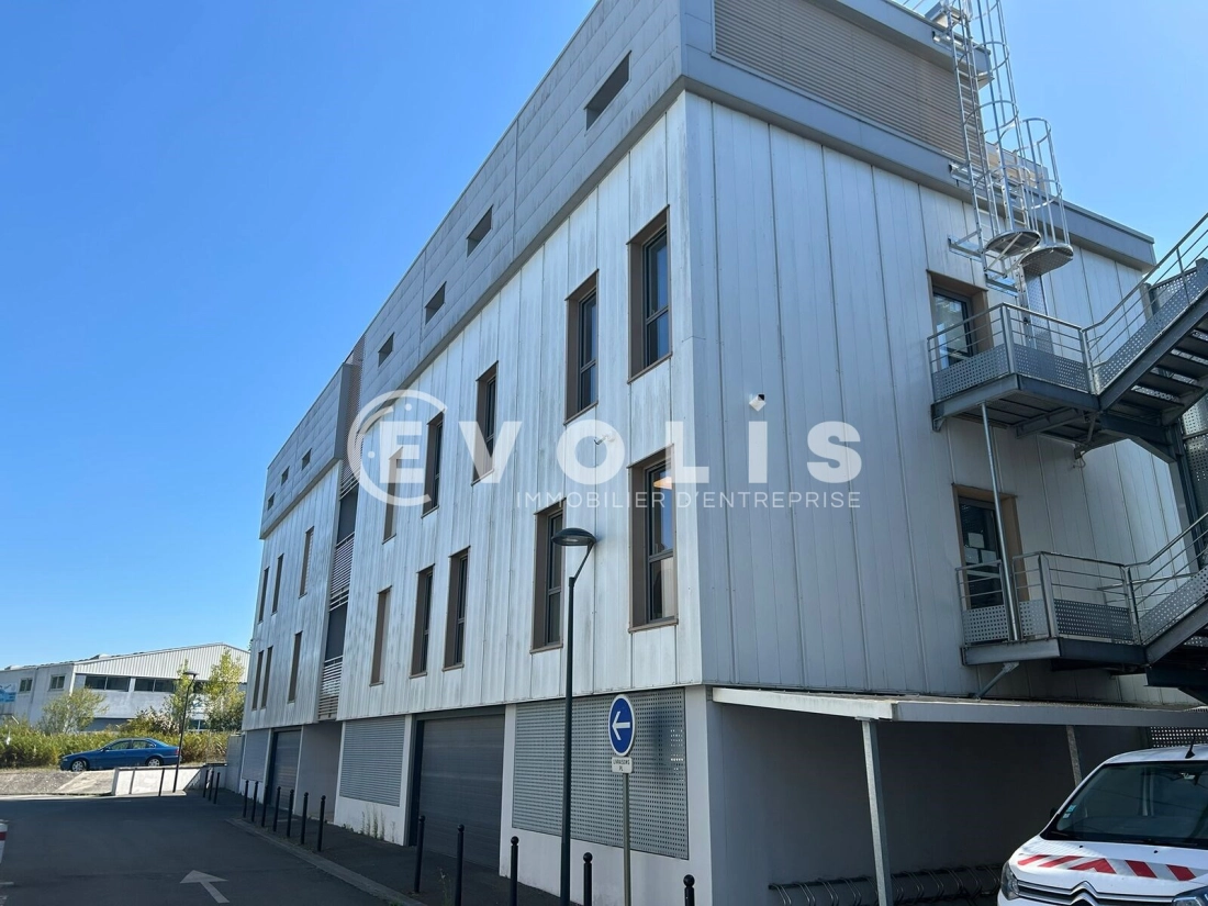 Photo 1 – location bureaux	SAINT MEDARD EN JALLES (33160)