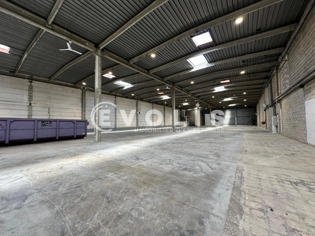 Photo 5 – location Entrepôts / activités	VILLENEUVE LA GARENNE (92390)