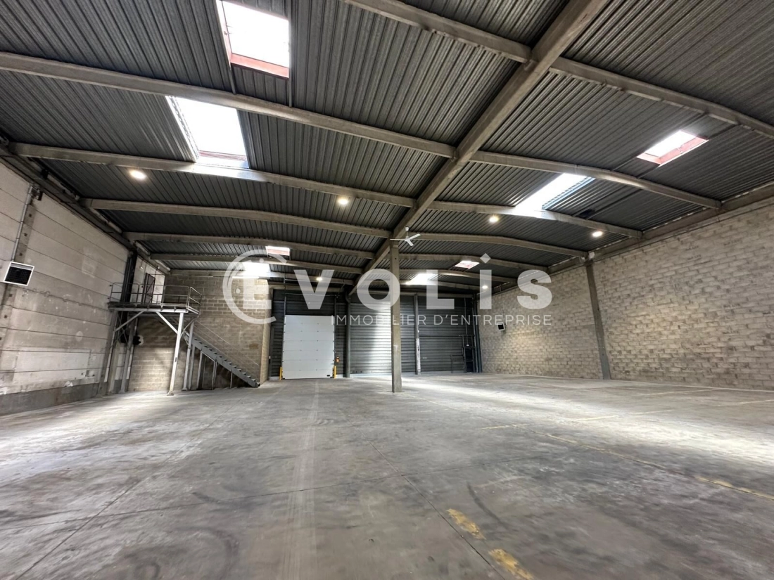 Photo 6 – location Entrepôts / activités	VILLENEUVE LA GARENNE (92390)