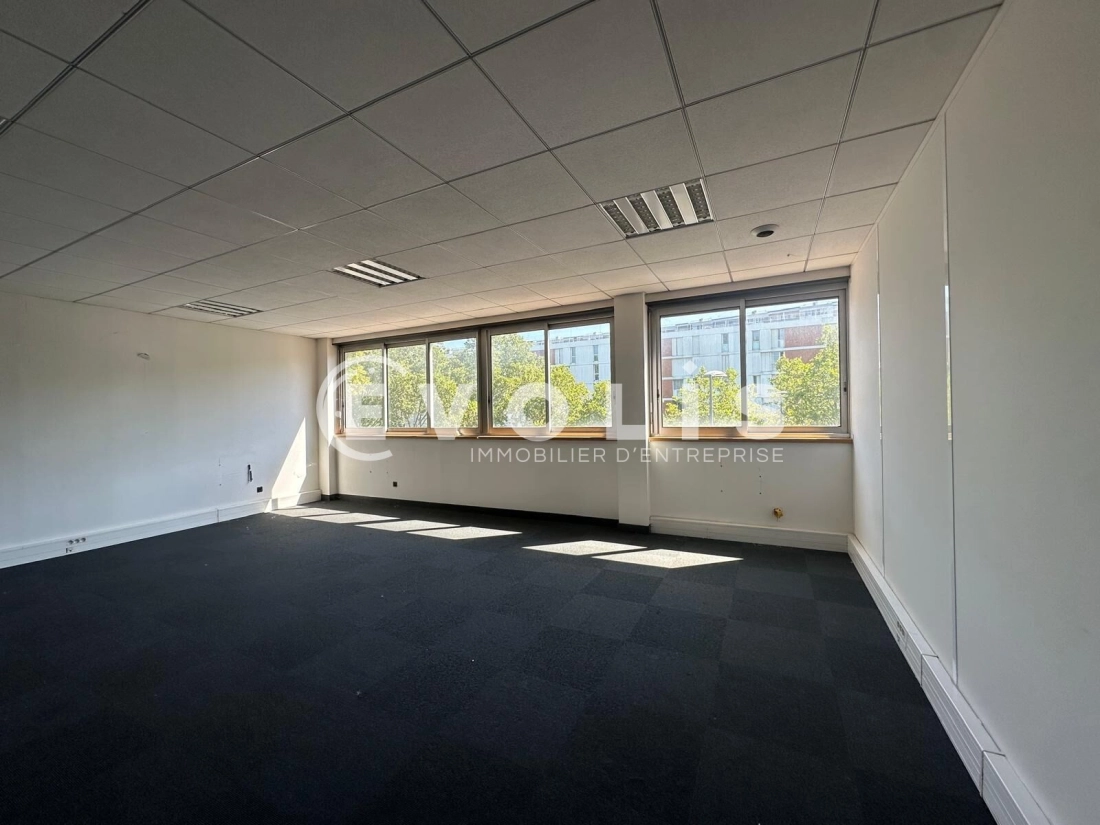 Photo 7 – location bureaux	VILLENEUVE LA GARENNE (92390)
