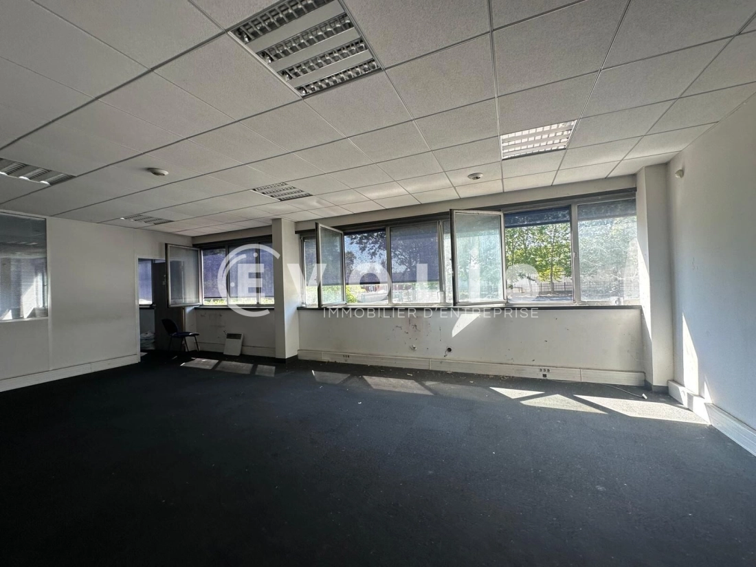 Photo 9 – location bureaux	VILLENEUVE LA GARENNE (92390)